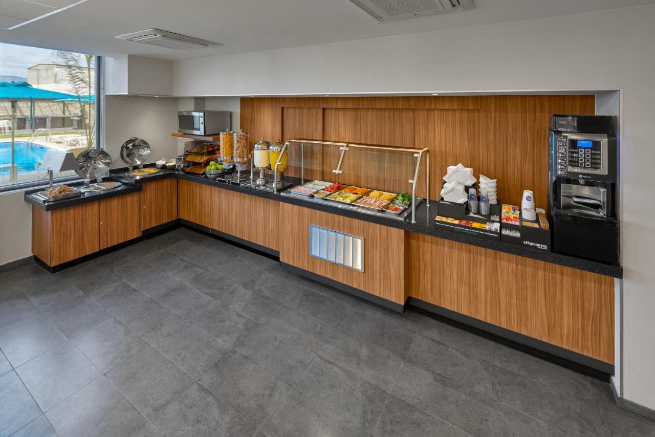 City Express By Marriott Caborca Heroica Caborca Exterior photo
