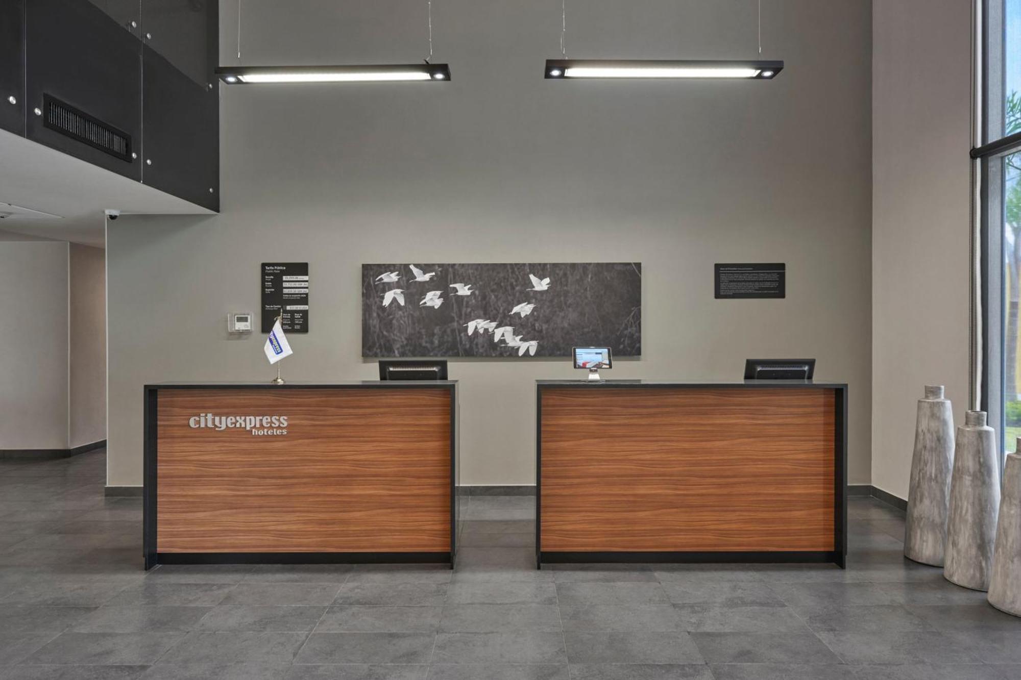 City Express By Marriott Caborca Heroica Caborca Exterior photo