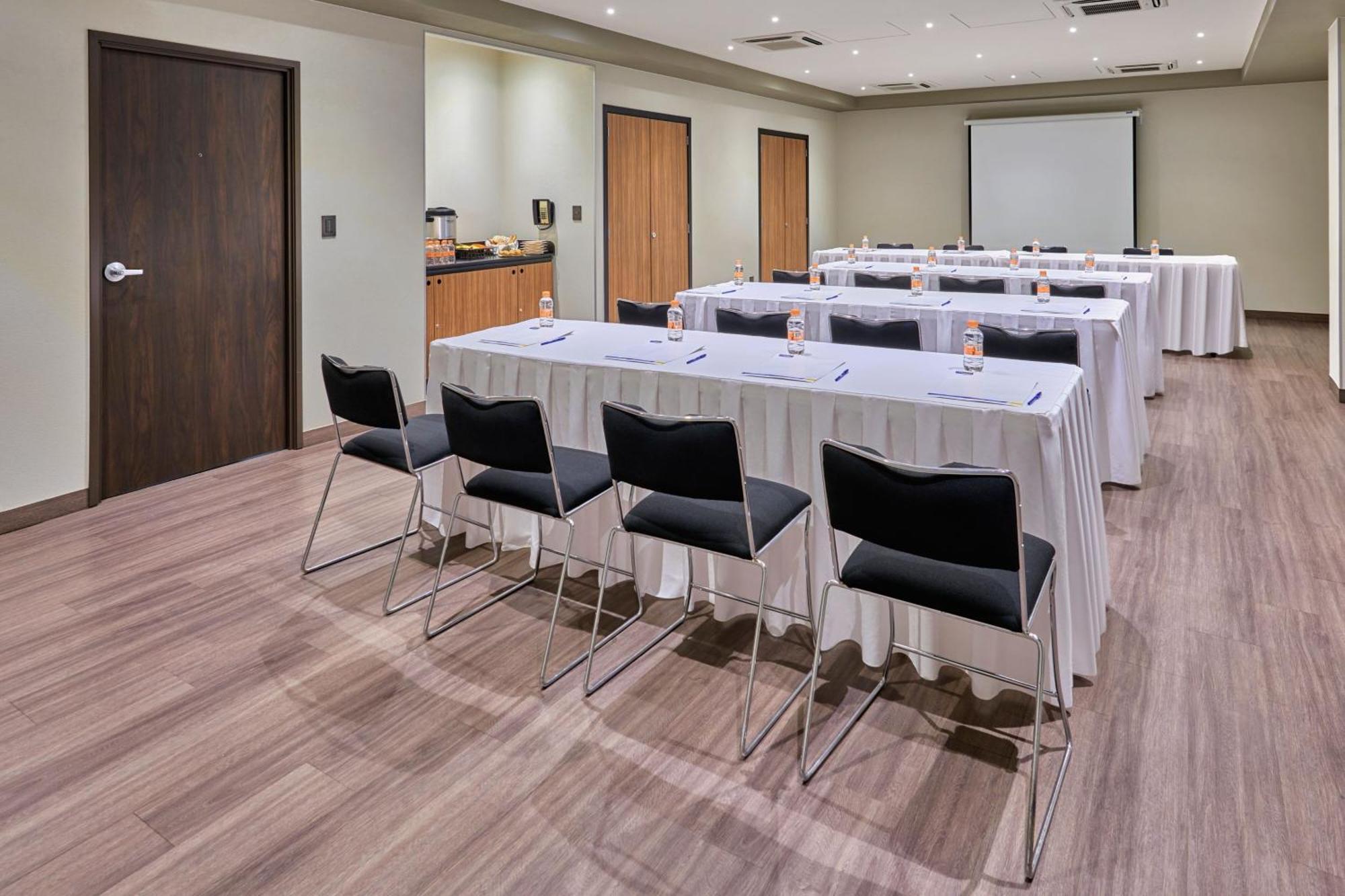 City Express By Marriott Caborca Heroica Caborca Exterior photo