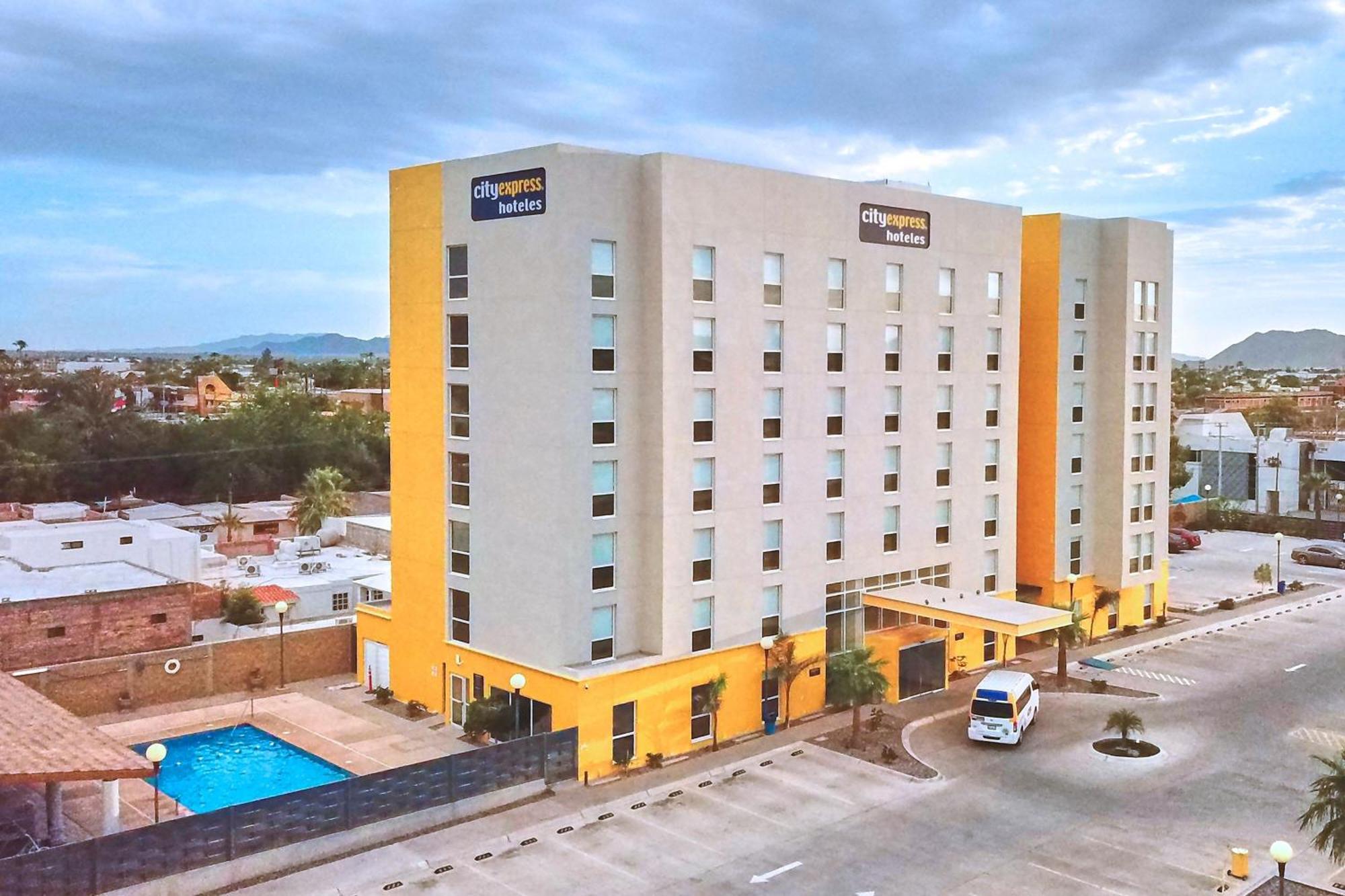City Express By Marriott Caborca Heroica Caborca Exterior photo