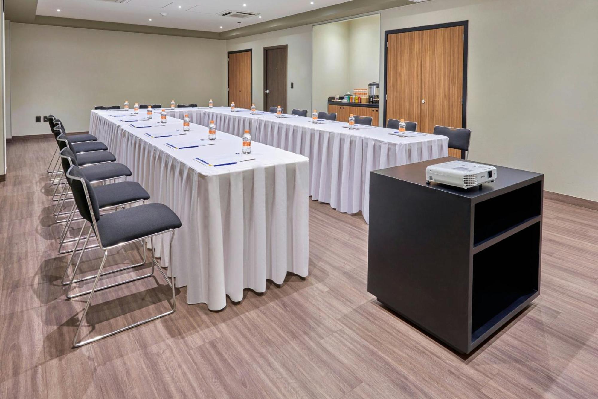 City Express By Marriott Caborca Heroica Caborca Exterior photo